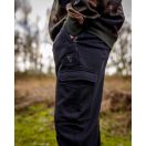 Fox LW Black / Camo Combat  joggers - tréningnadrág L